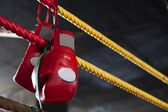 Gloves & boxing ring